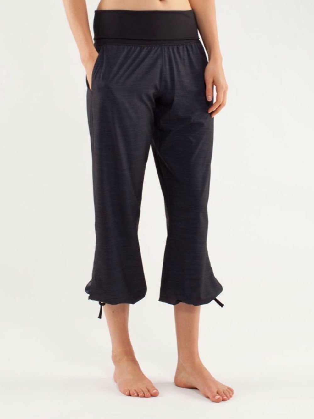 Lululemon Om Pant Commuter Denim Black Black Crop Pants Women’s Size 12
